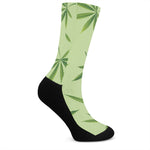 Green Hemp Leaves Pattern Print Crew Socks