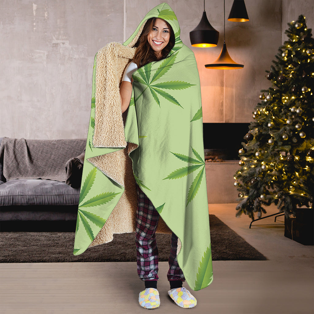 Green Hemp Leaves Pattern Print Hooded Blanket