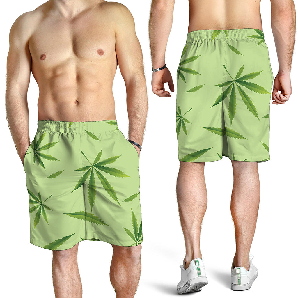 Green Hemp Leaves Pattern Print Men's Shorts
