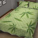 Green Hemp Leaves Pattern Print Quilt Bed Set