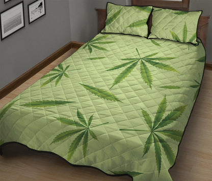 Green Hemp Leaves Pattern Print Quilt Bed Set