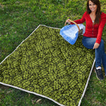 Green Hop Cone Pattern Print Quilt