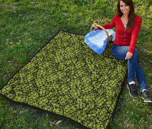 Green Hop Cone Pattern Print Quilt