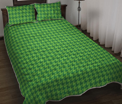 Green Houndstooth Pattern Print Quilt Bed Set