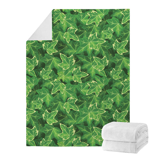 Green Ivy Leaf Pattern Print Blanket