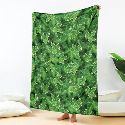 Green Ivy Leaf Pattern Print Blanket