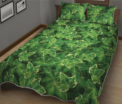 Green Ivy Leaf Pattern Print Quilt Bed Set