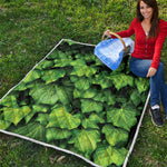 Green Ivy Leaf Print Quilt
