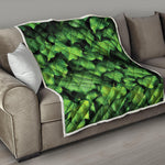 Green Ivy Leaf Print Quilt