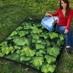 Green Ivy Leaf Print Quilt