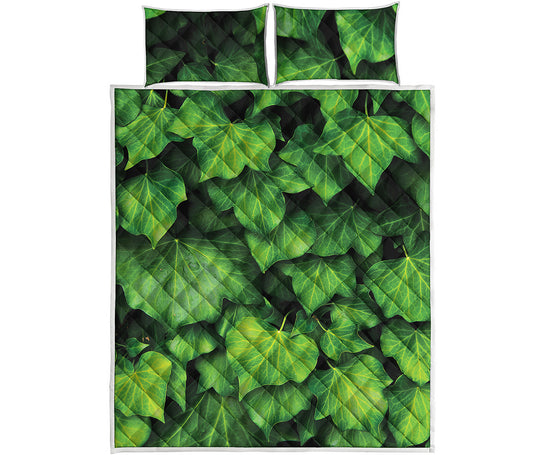 Green Ivy Leaf Print Quilt Bed Set