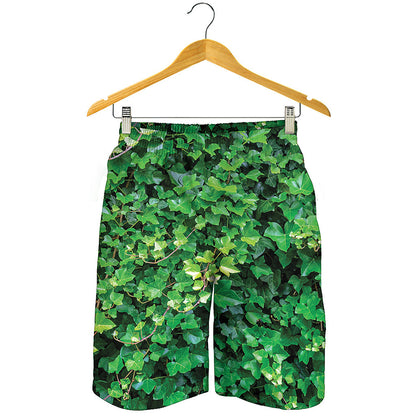 Green Ivy Wall Print Men's Shorts