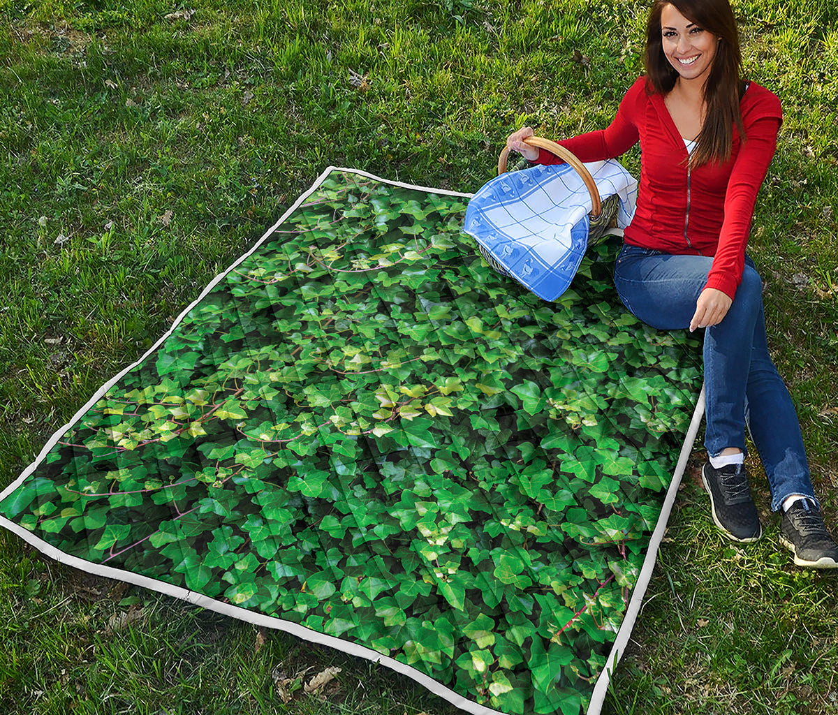 Green Ivy Wall Print Quilt