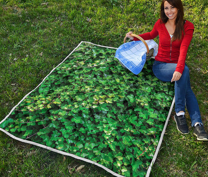Green Ivy Wall Print Quilt