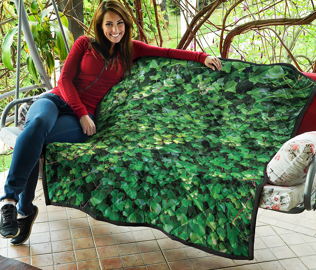 Green Ivy Wall Print Quilt