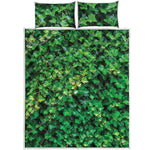 Green Ivy Wall Print Quilt Bed Set