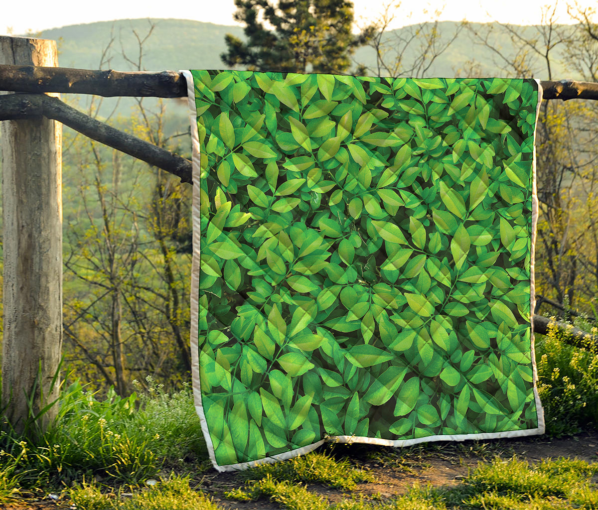 Green Leaf Print Quilt