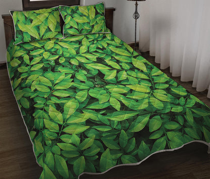 Green Leaf Print Quilt Bed Set