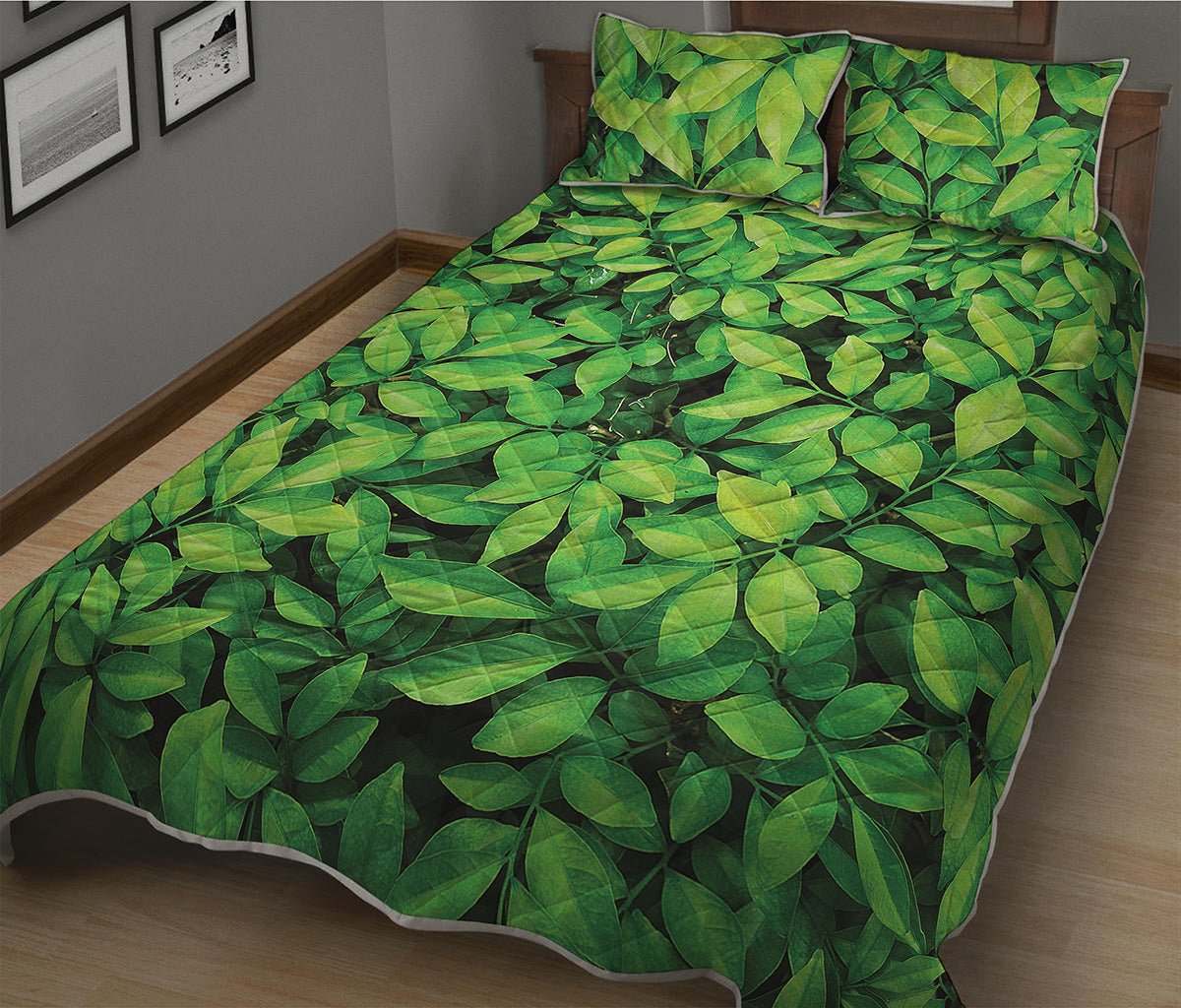 Green Leaf Print Quilt Bed Set