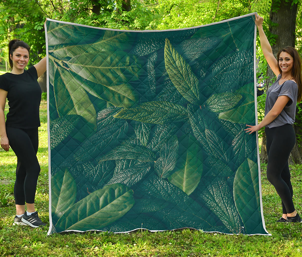 Green Leaves Print Quilt