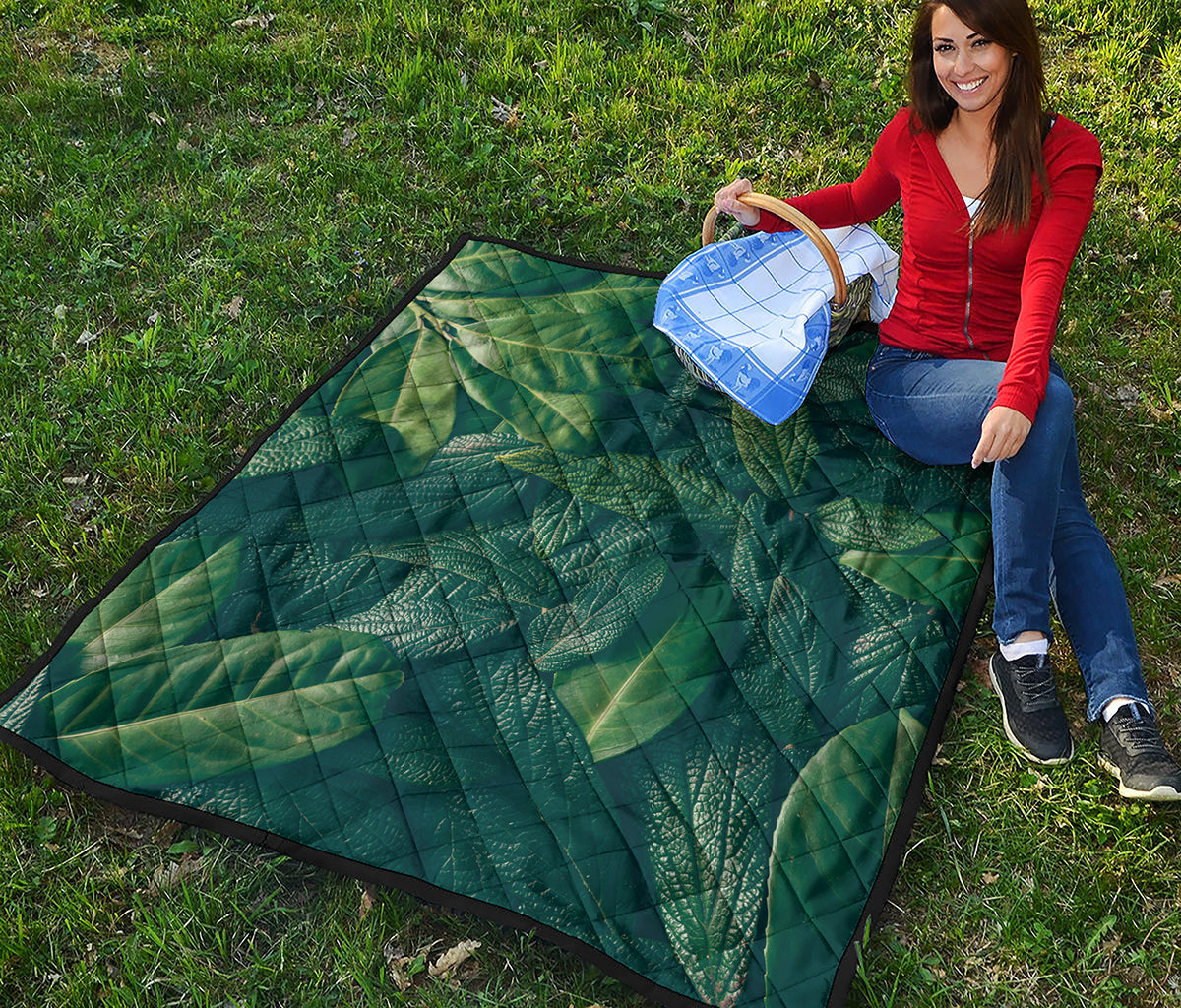 Green Leaves Print Quilt