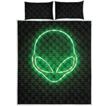 Green Light Alien Print Quilt Bed Set