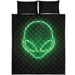 Green Light Alien Print Quilt Bed Set