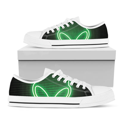 Green Light Alien Print White Low Top Shoes