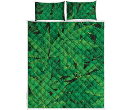 Green Marijuana Leaf Print Quilt Bed Set