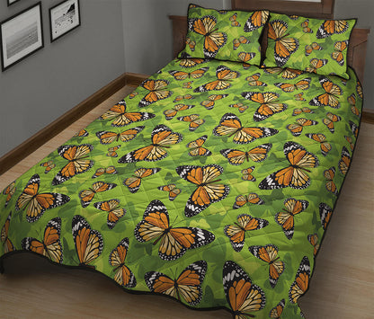 Green Monarch Butterfly Pattern Print Quilt Bed Set