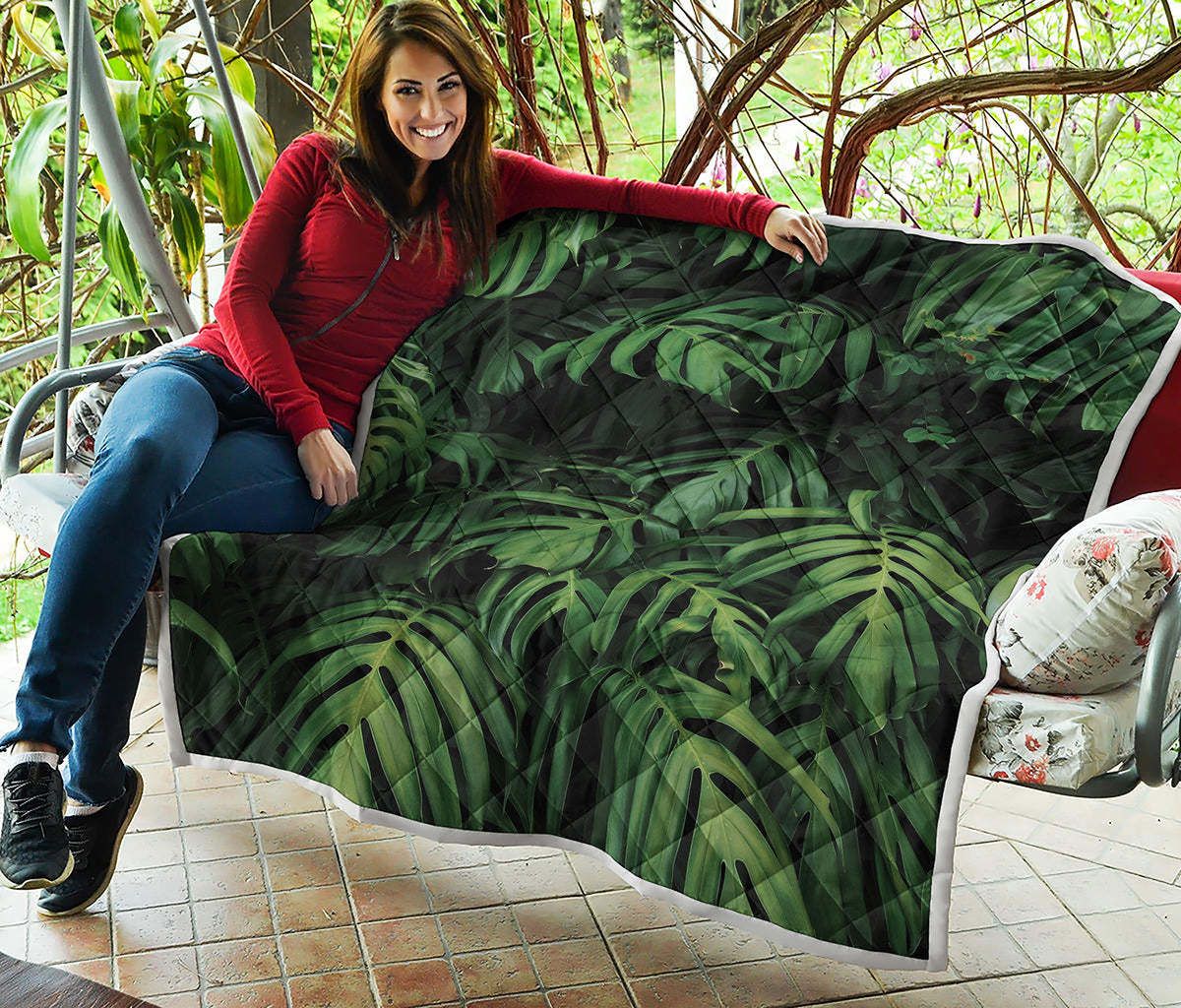Green Monstera Leaf Print Quilt