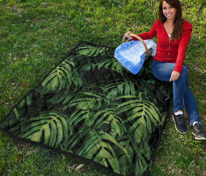 Green Monstera Leaf Print Quilt