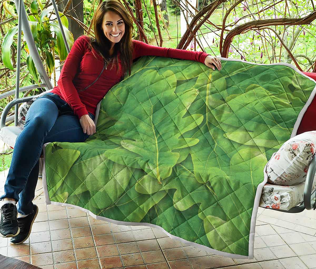 Green Oak Leaf Print Quilt