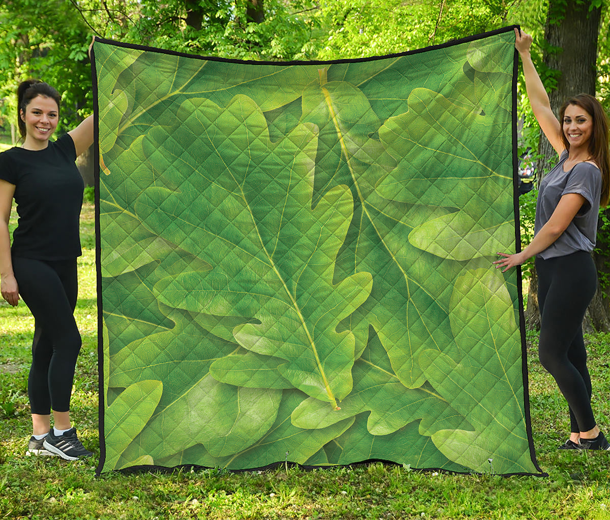 Green Oak Leaf Print Quilt