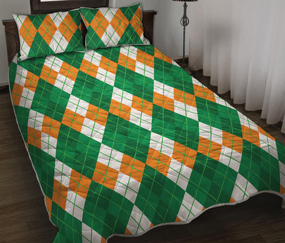 Green Orange And White Argyle Print Quilt Bed Set