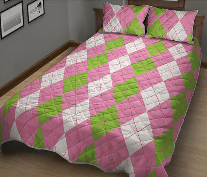 Green Pink And White Argyle Print Quilt Bed Set