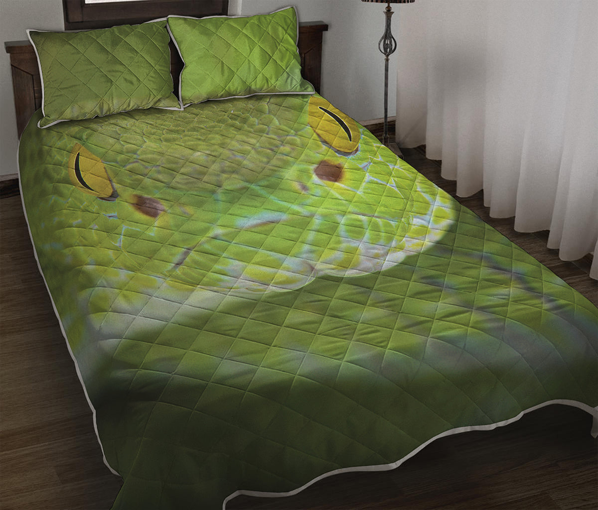 Green Pit Viper Print Quilt Bed Set