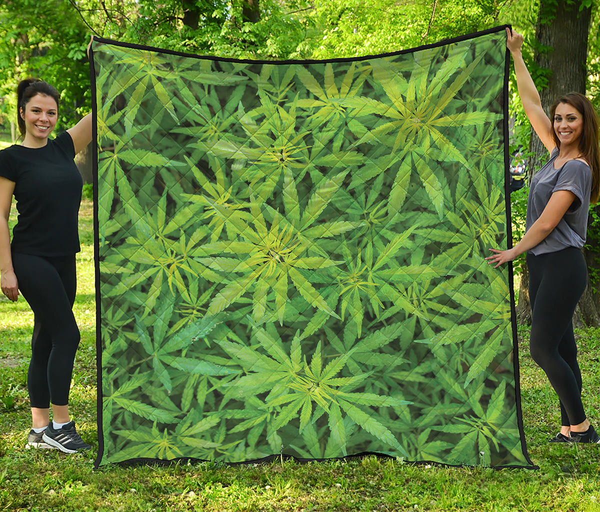 Green Pot Leaf Print Quilt