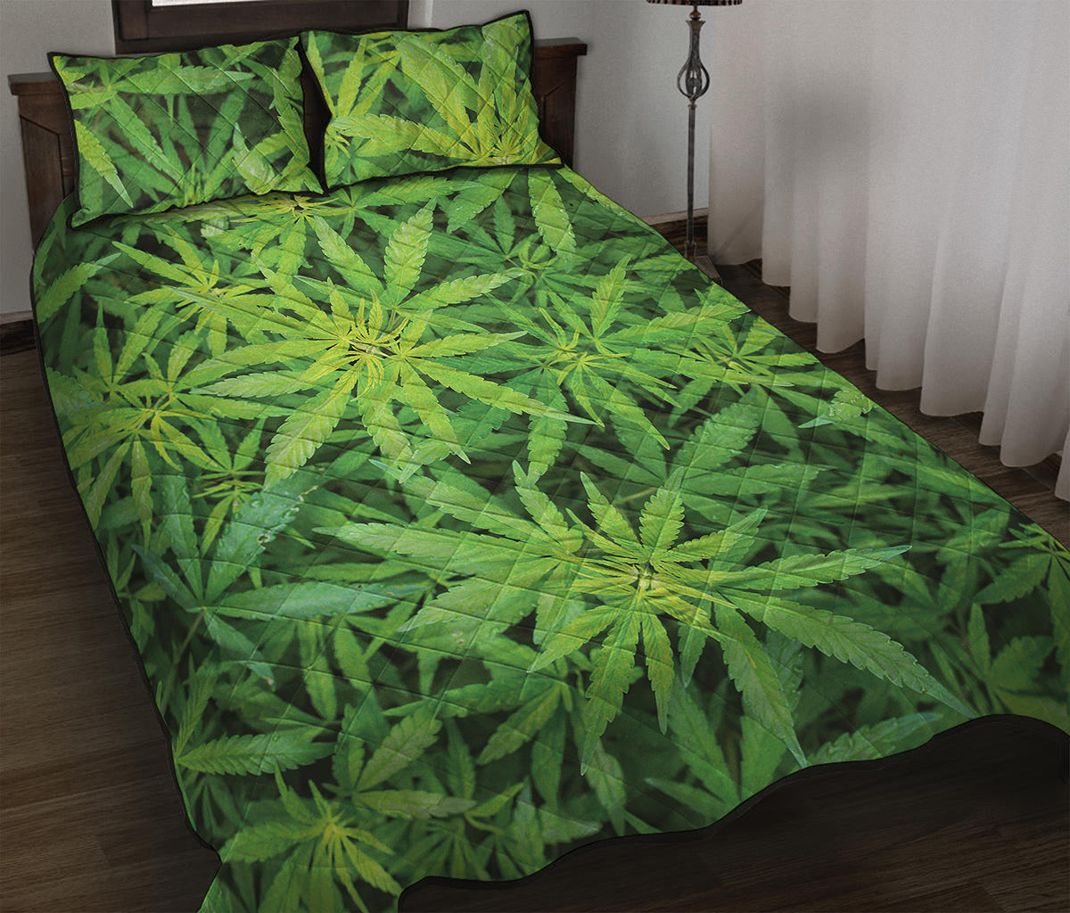 Green Pot Leaf Print Quilt Bed Set