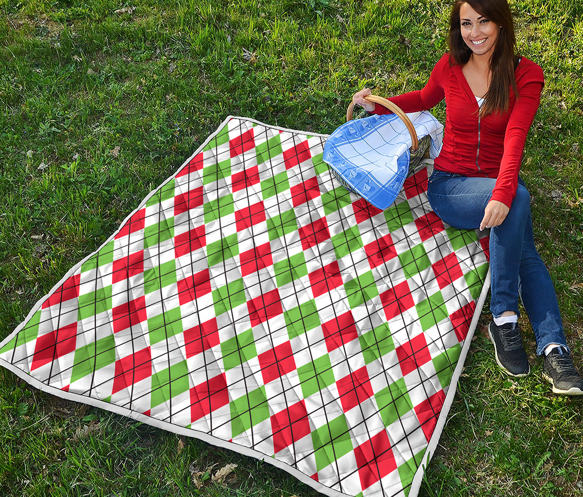 Green Red And White Argyle Pattern Print Quilt