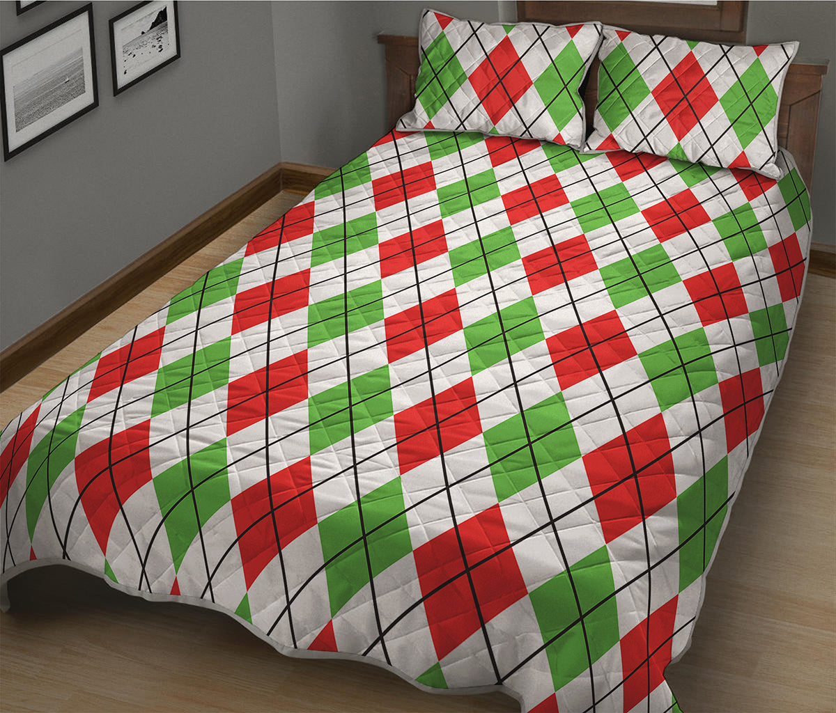 Green Red And White Argyle Pattern Print Quilt Bed Set