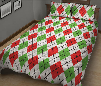 Green Red And White Argyle Pattern Print Quilt Bed Set