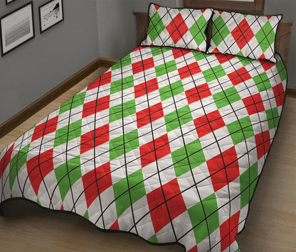 Green Red And White Argyle Pattern Print Quilt Bed Set