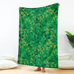 Green Shamrock Leaf Pattern Print Blanket