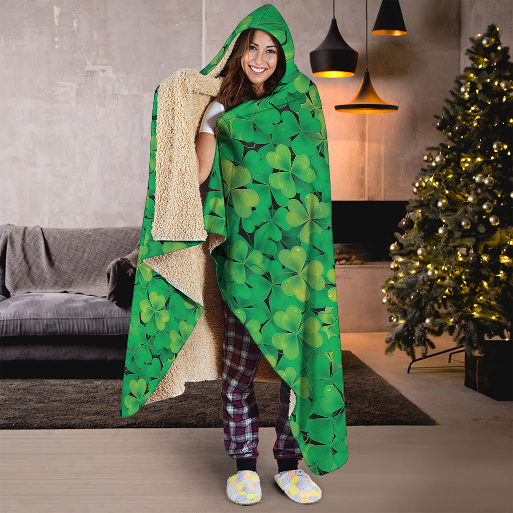Green Shamrock Leaf Pattern Print Hooded Blanket