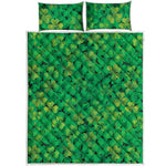 Green Shamrock Leaf Pattern Print Quilt Bed Set
