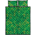 Green Shamrock Leaf Pattern Print Quilt Bed Set