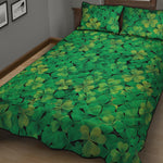 Green Shamrock Leaf Pattern Print Quilt Bed Set