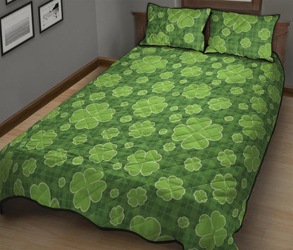Green Shamrock Plaid Pattern Print Quilt Bed Set