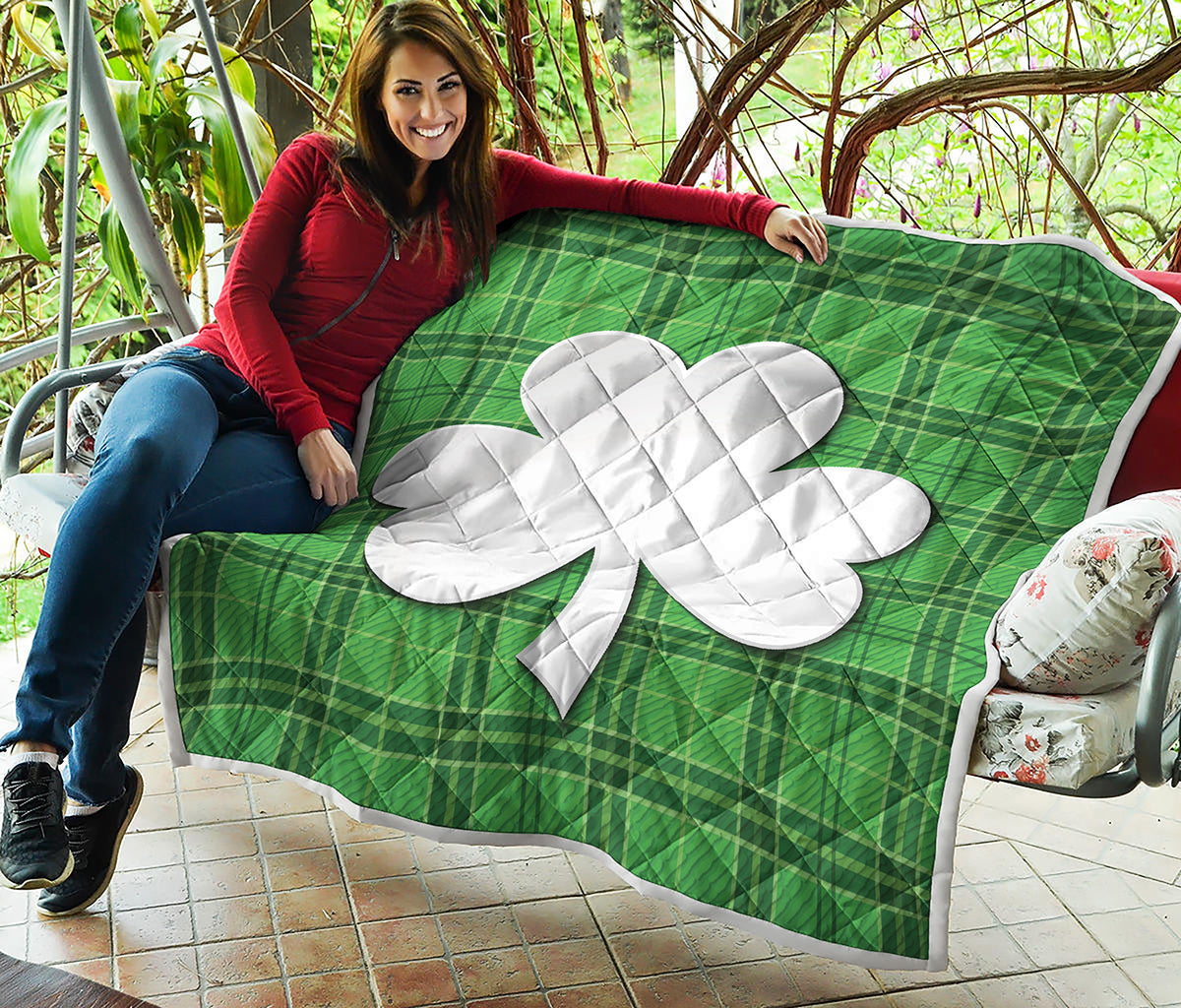 Green Shamrock Tartan Print Quilt
